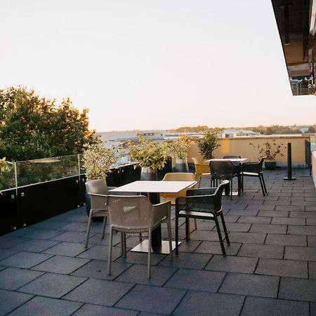 Pierre Hotel Pardubice Buitenkant foto